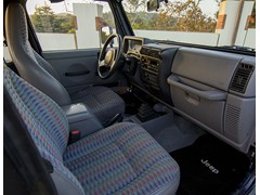 Seats Small_vc2rne