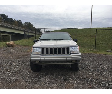 1998 Jeep Grand Cherokee Limited 3