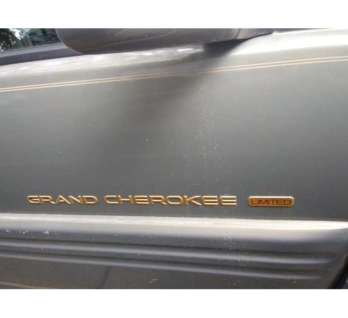 Classic 1997 Limited Grand Cherokee 4