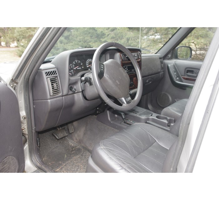 2000 Jeep XJ Cherokee Limited 4