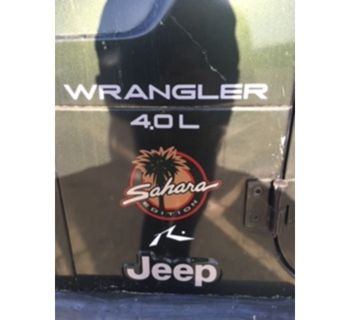 1998 Jeep Wrangler Sahara 2