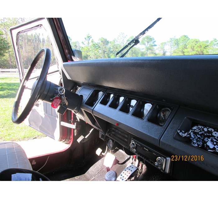 Beautiful 1988 Jeep Wrangler YJ 9