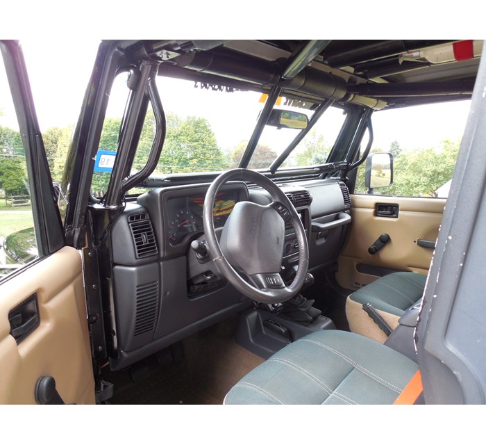 2002 Jeep Wrangler Sahara 5