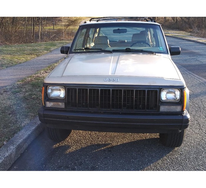1994 Jeep Cherokee Sport 1