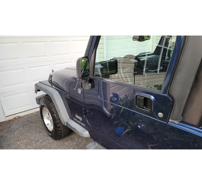 2005 Wrangler Unlimited 6 speed soft top 1