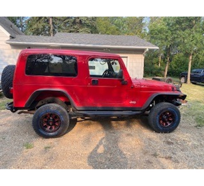 2005 LJ in Excellent Condition 2