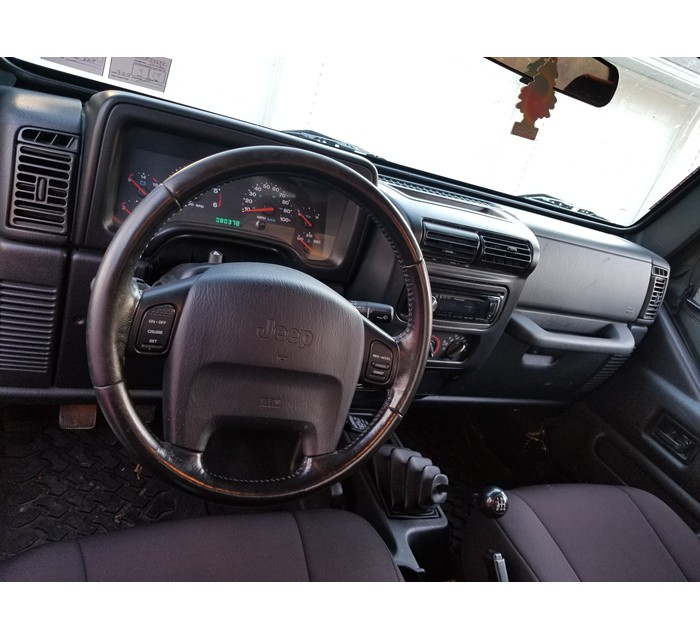 2004 Jeep Wrangler TJ Willys Edition 2