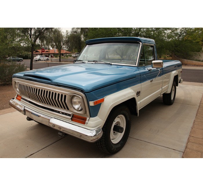 1974 Jeep J-10 Pick-Up 1