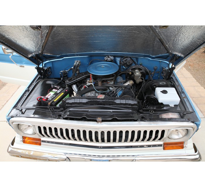 1974 Jeep J-10 Pick-Up 5