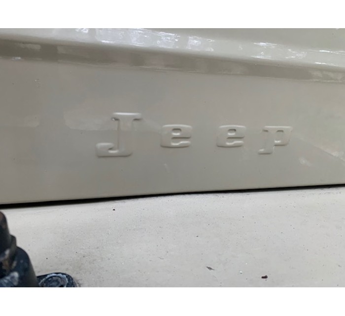 1982 Mitsubishi Jeep J37 Willys Wagon 4