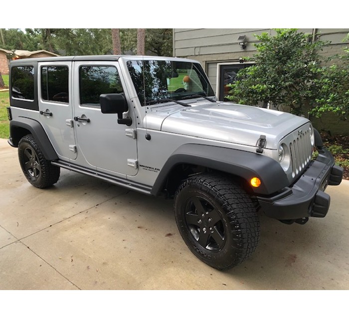 2012 Jeep Wrangler Unlimited Call of Duty MW3 4WD 5