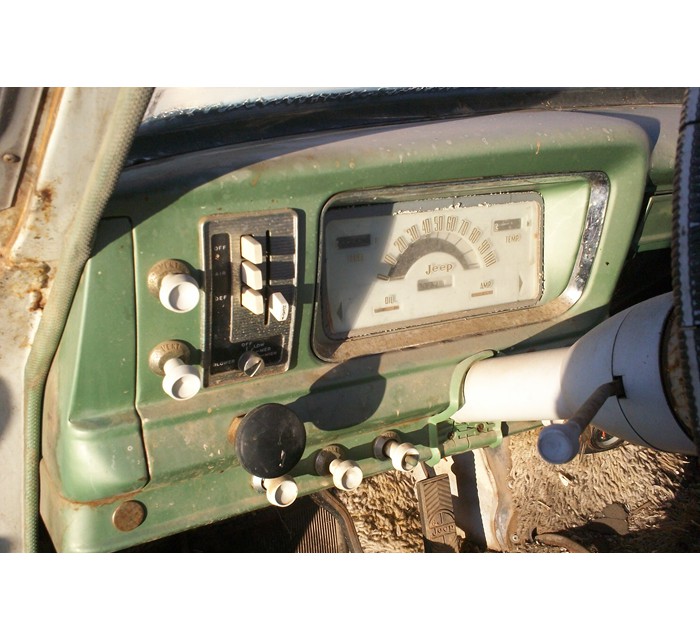 1964 Jeep J-300 Gladiator 4x4 Pick Up 6