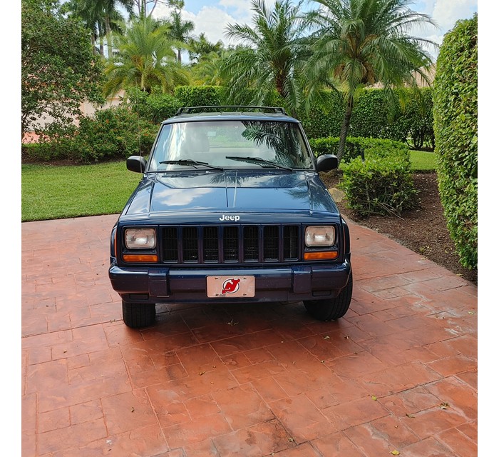 2001 Jeep Cherokee Limited 1