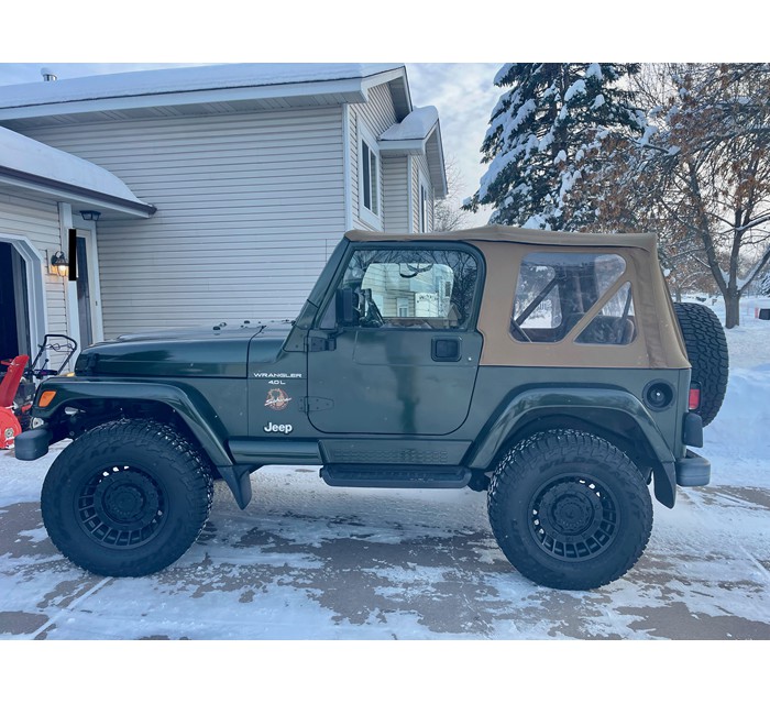 1998 Jeep Wrangler Sahara 6