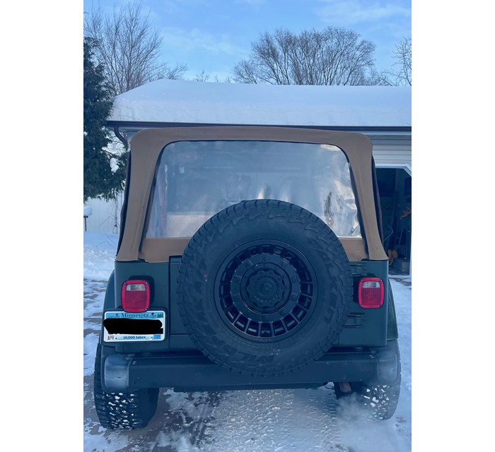 1998 Jeep Wrangler Sahara 9