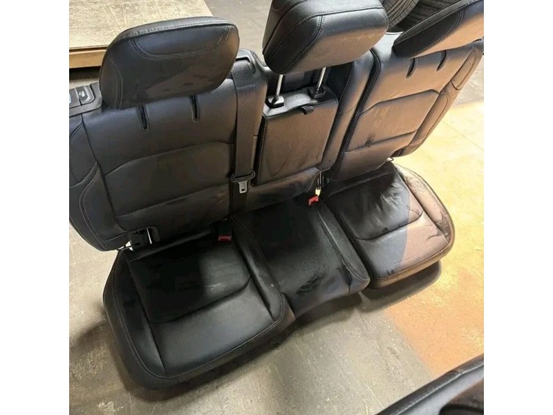 Jeep Wrangler Rubicon 392 4-Door Premium Leather Seats 2