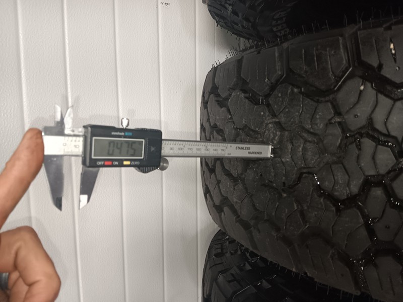 33 x 12.5 x 15 on Rough County wheels 4