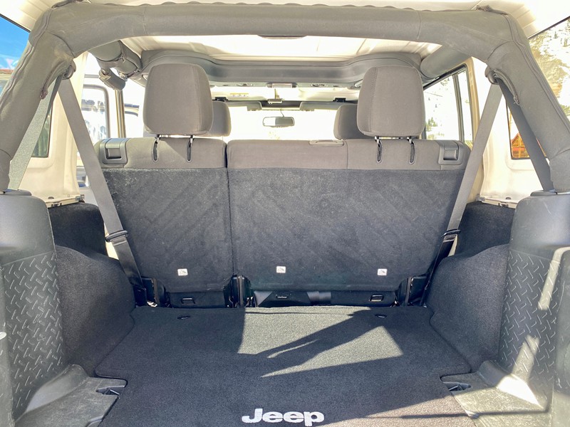 2017 Jeep Wrangler Sport 5