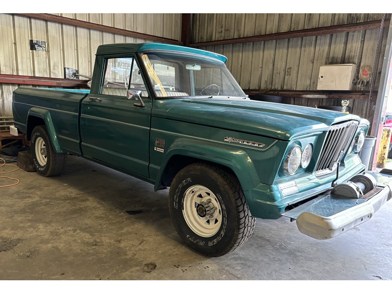 1969 Kaiser Jeep J2000 Gladiator 7