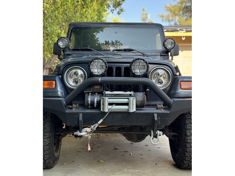 2001 Jeep Wrangler Sport 4.0L manual 6