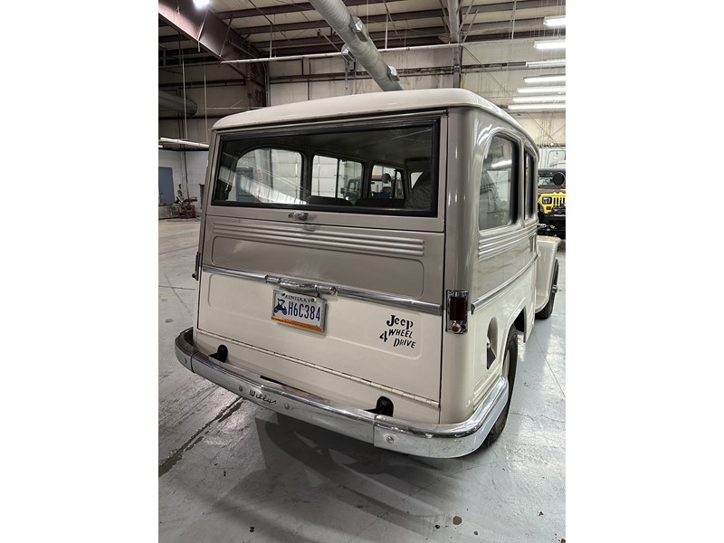 1962 Willy Wagon 4x4 with Power steering & Power Wipers 4