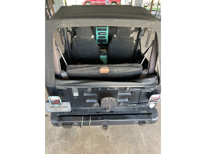 1999 Jeep Wrangler 3