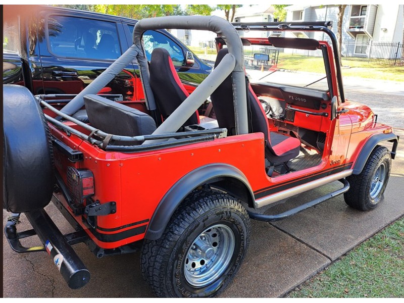 83 Jeep CJ-7 4