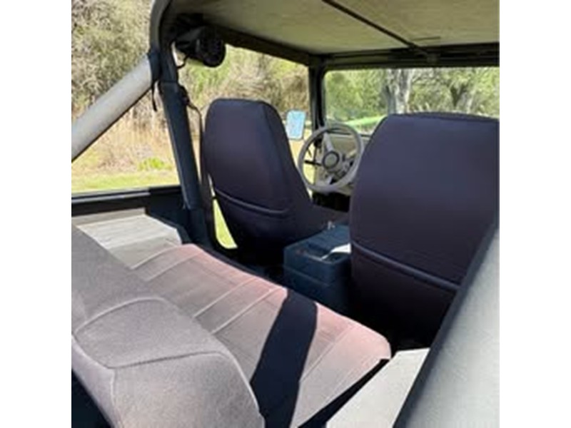 1989 Jeep Wrangler YJ 3