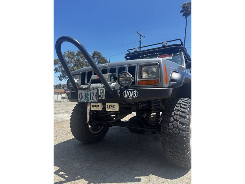 2000 Jeep XJ Cherokee 5