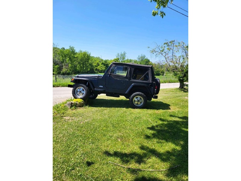 1998 Jeep TJ Wrangler 2